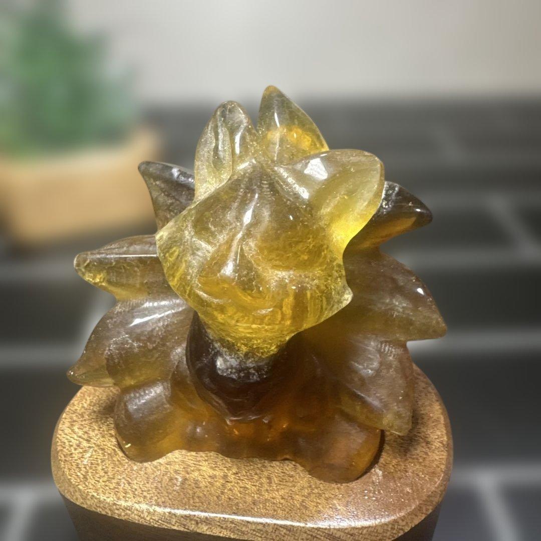 【高品質】フローライト 九尾狐 彫刻 台座付き 天然石