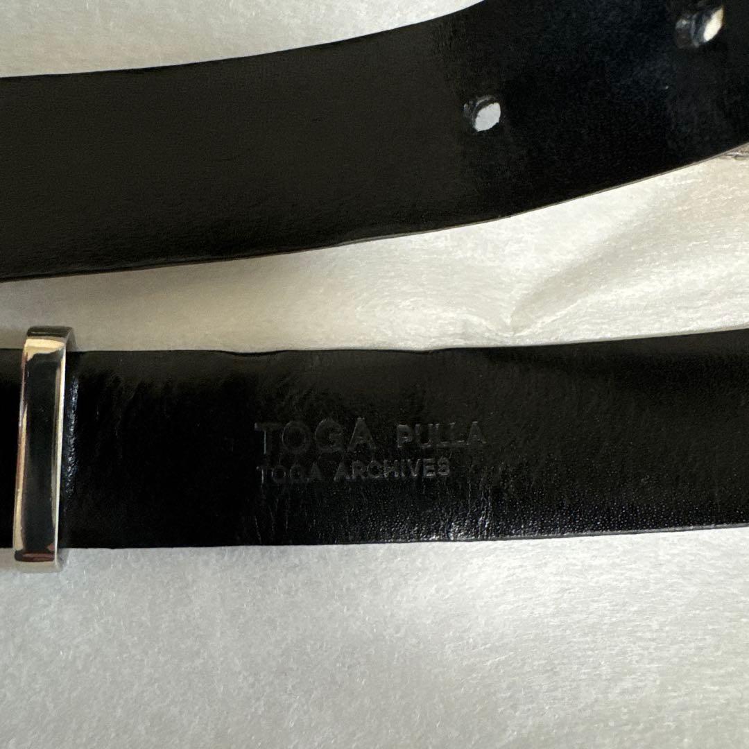 TOGA PULLA メタルレザーベルト
