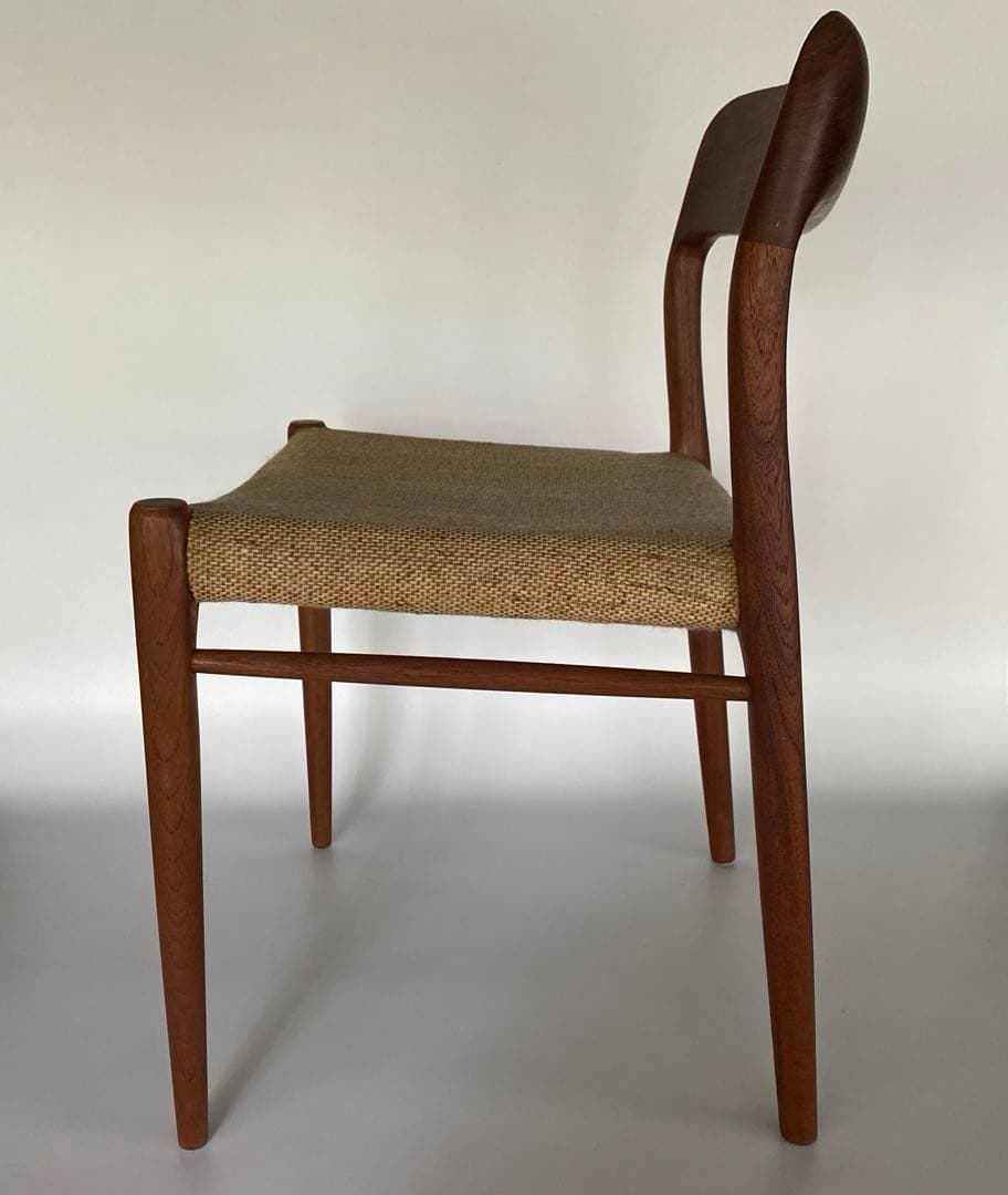 J.L. Møller No.75 ダイニングチェア チーク ファブリック