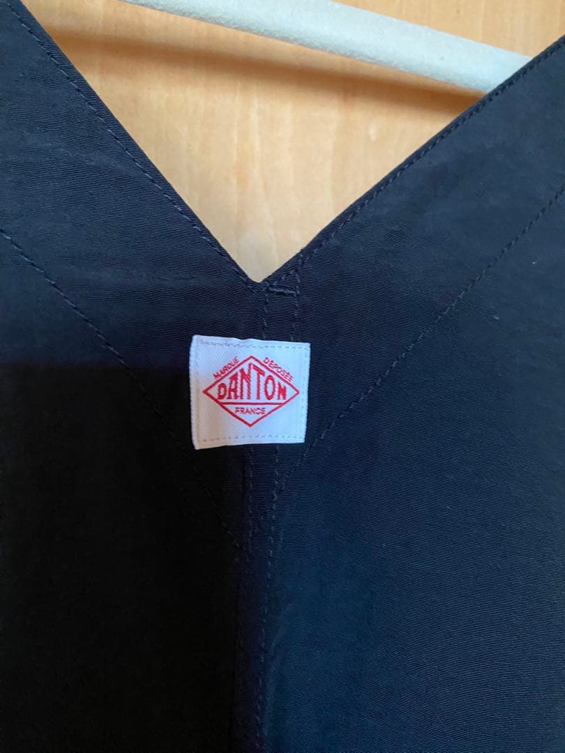 DANTONストレッチサロペットスカート　ブラック