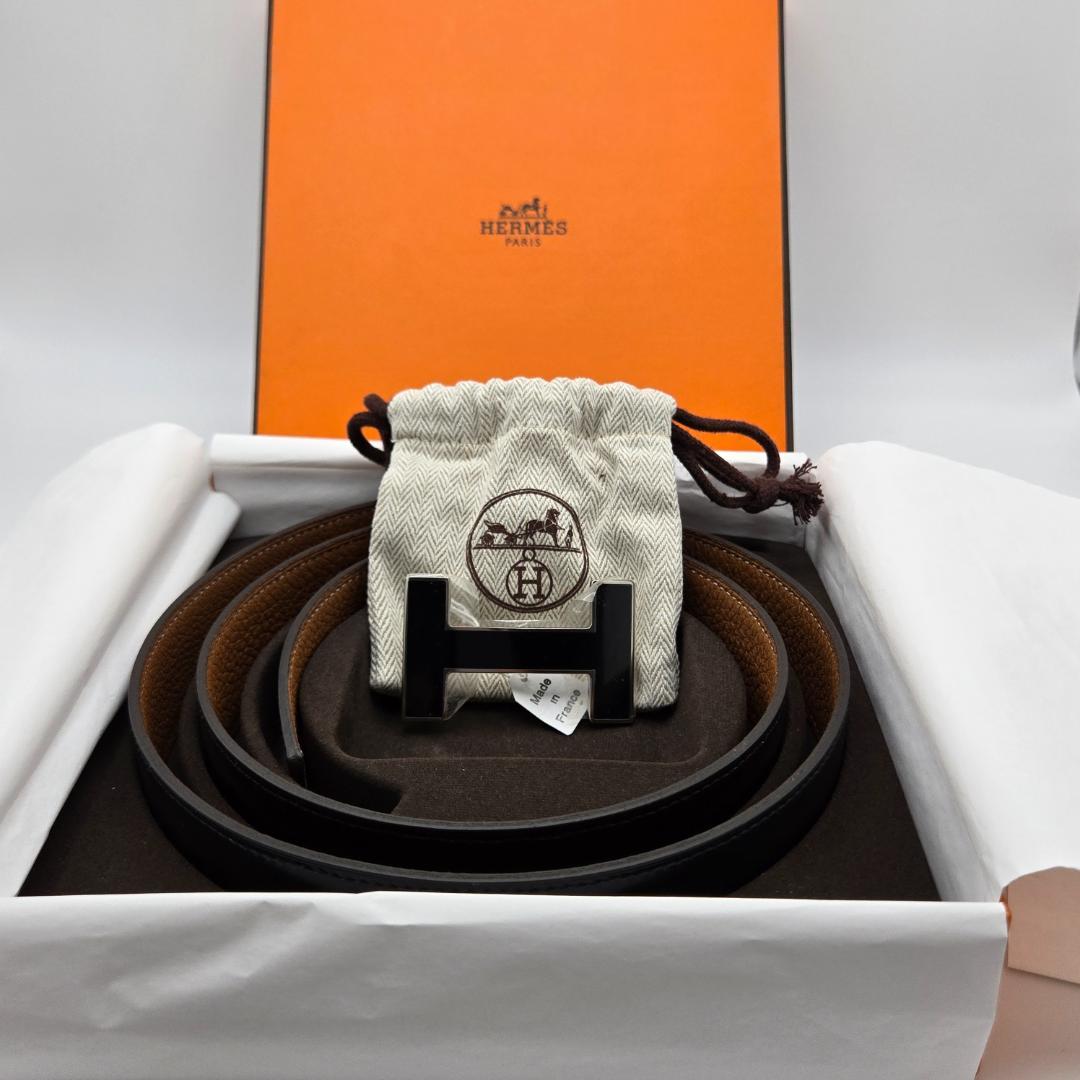 HERMES \"H\" セラミックバックル。希少品。