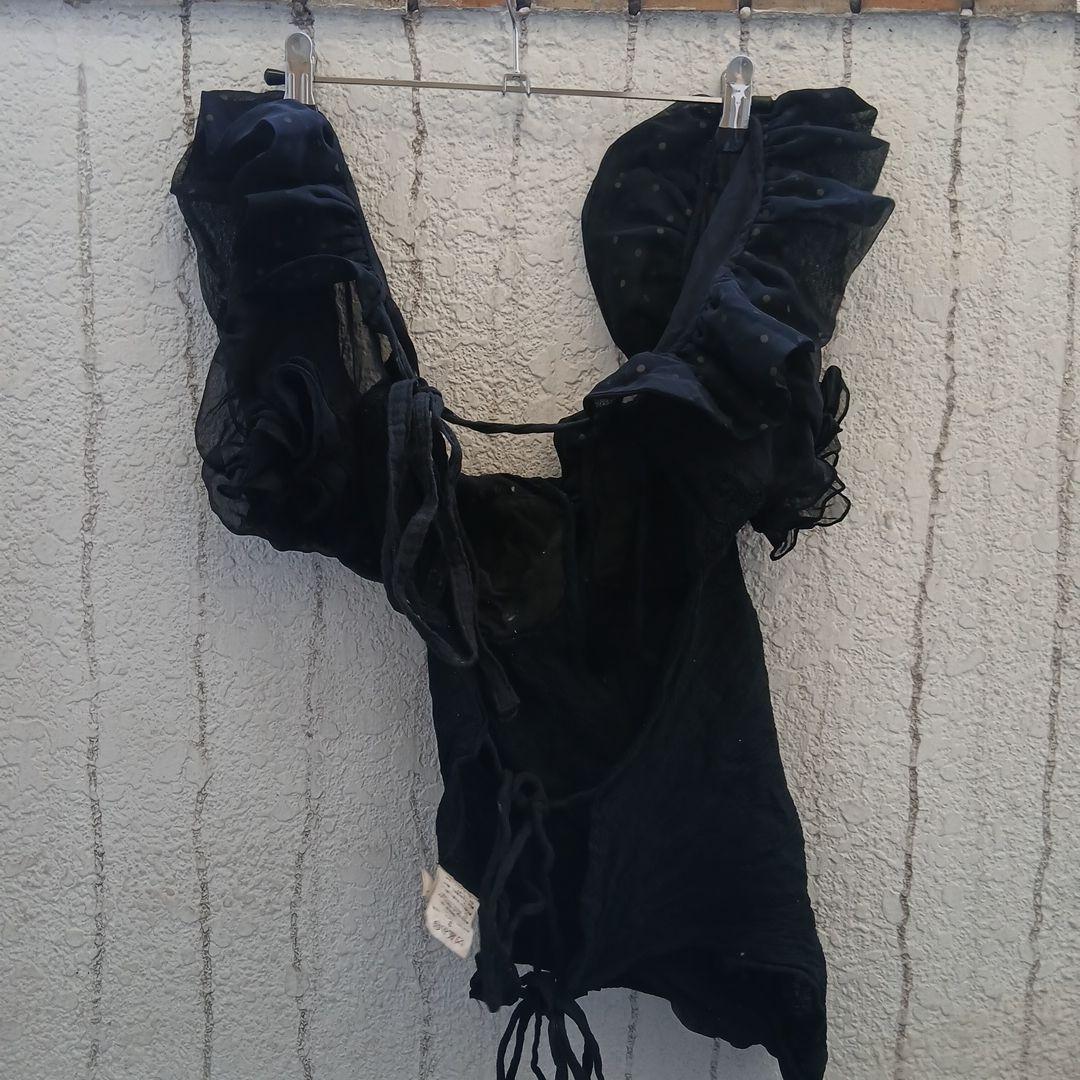 alice auaaドットチュールフリル付きトップス 黒