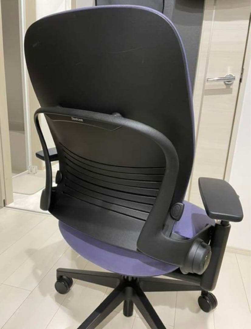 スチールケース　Steelcase