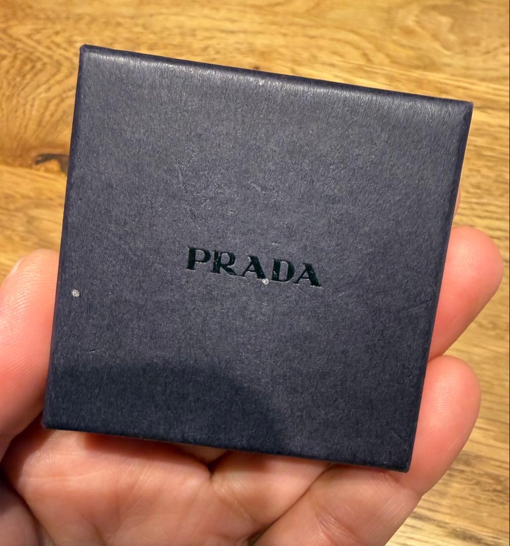 PRADA ピンク キーホルダー 箱付き