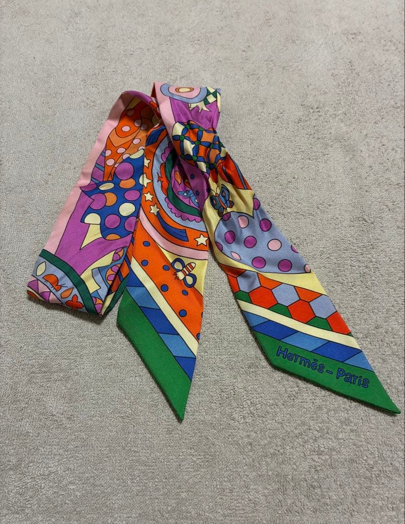 a*t様 HERMES エルメス　ツイリー