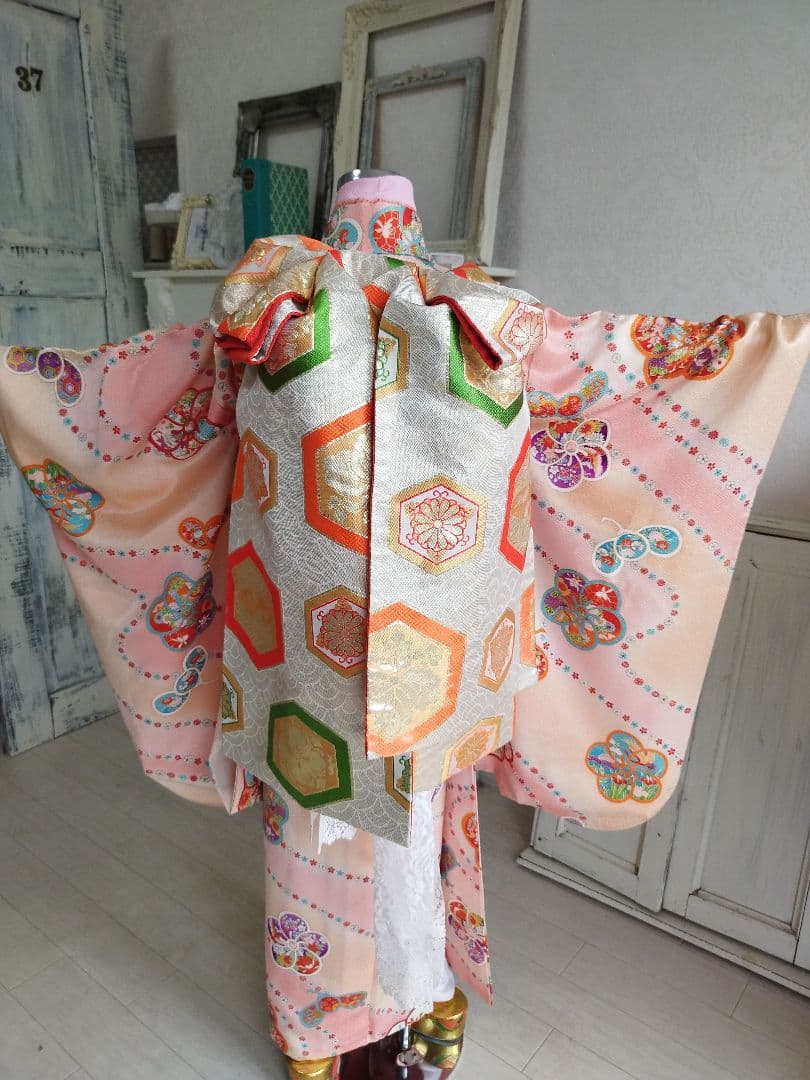 アンティーク　ベビーピンク系着物単品