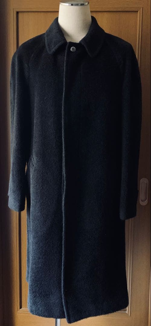 AGNONA 繊維の宝石　極上のアルパカ製バルマカーンコート　￥30万程　伊製