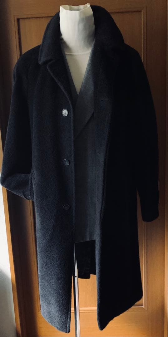 AGNONA 繊維の宝石　極上のアルパカ製バルマカーンコート　￥30万程　伊製
