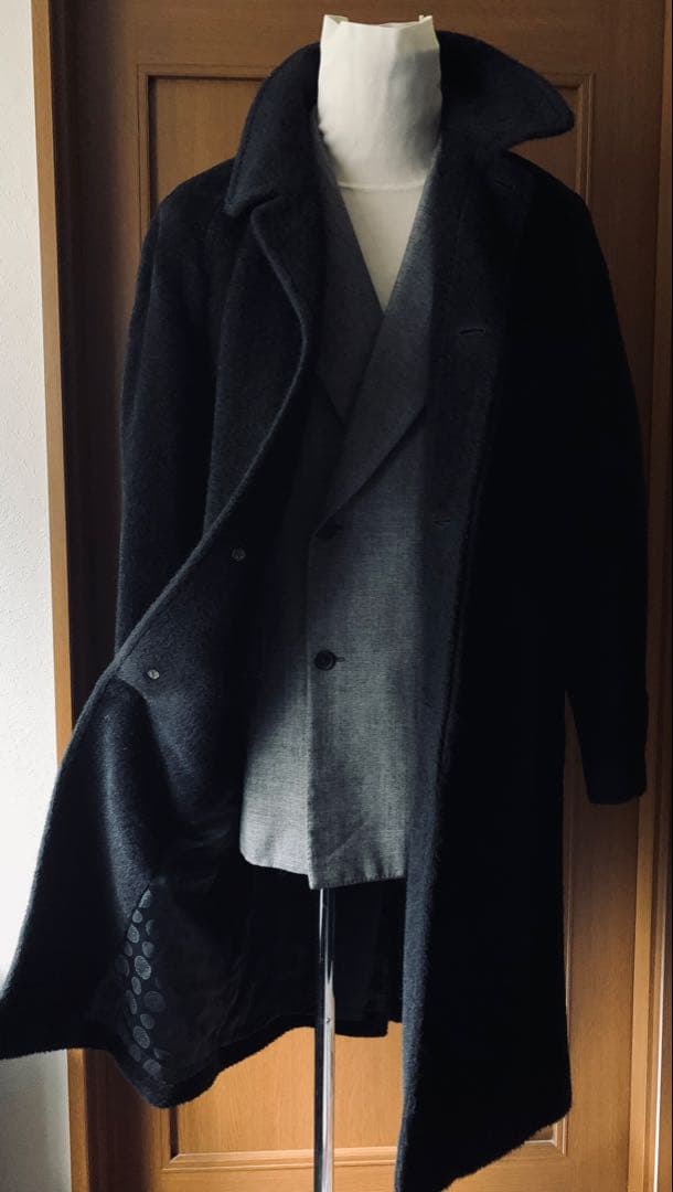 AGNONA 繊維の宝石　極上のアルパカ製バルマカーンコート　￥30万程　伊製