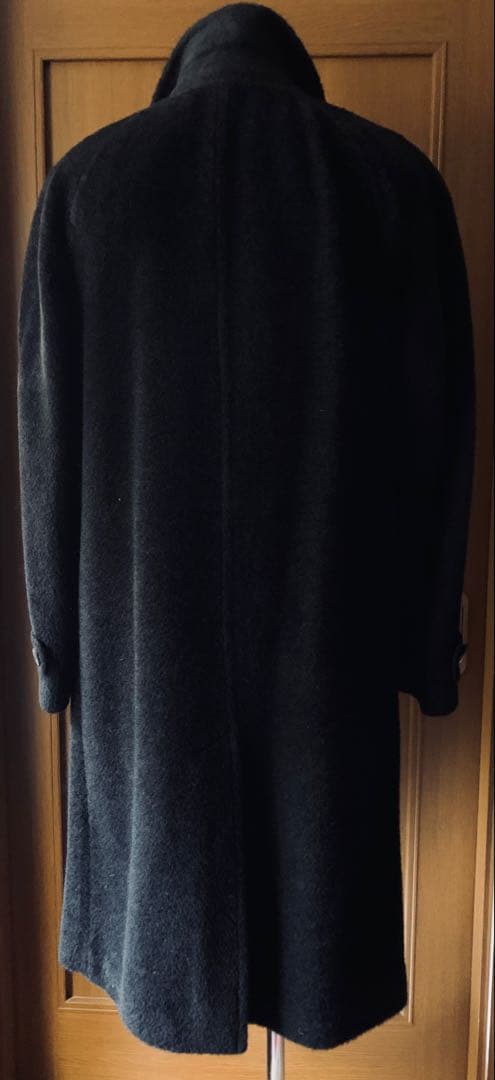 AGNONA 繊維の宝石　極上のアルパカ製バルマカーンコート　￥30万程　伊製