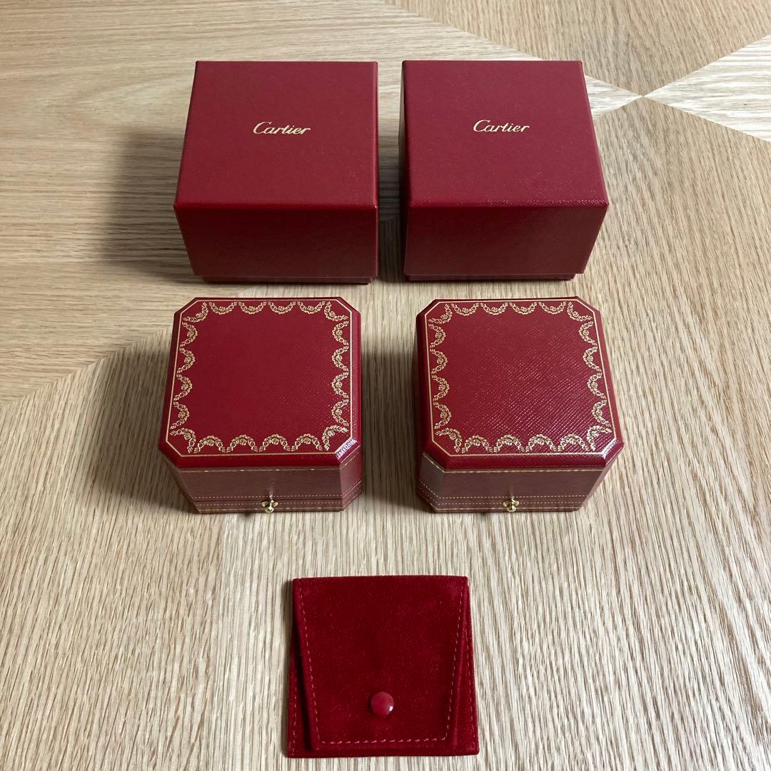 【新品】Cartier 指輪入れ 赤いジュエリーボックス 小物入れ　スエード