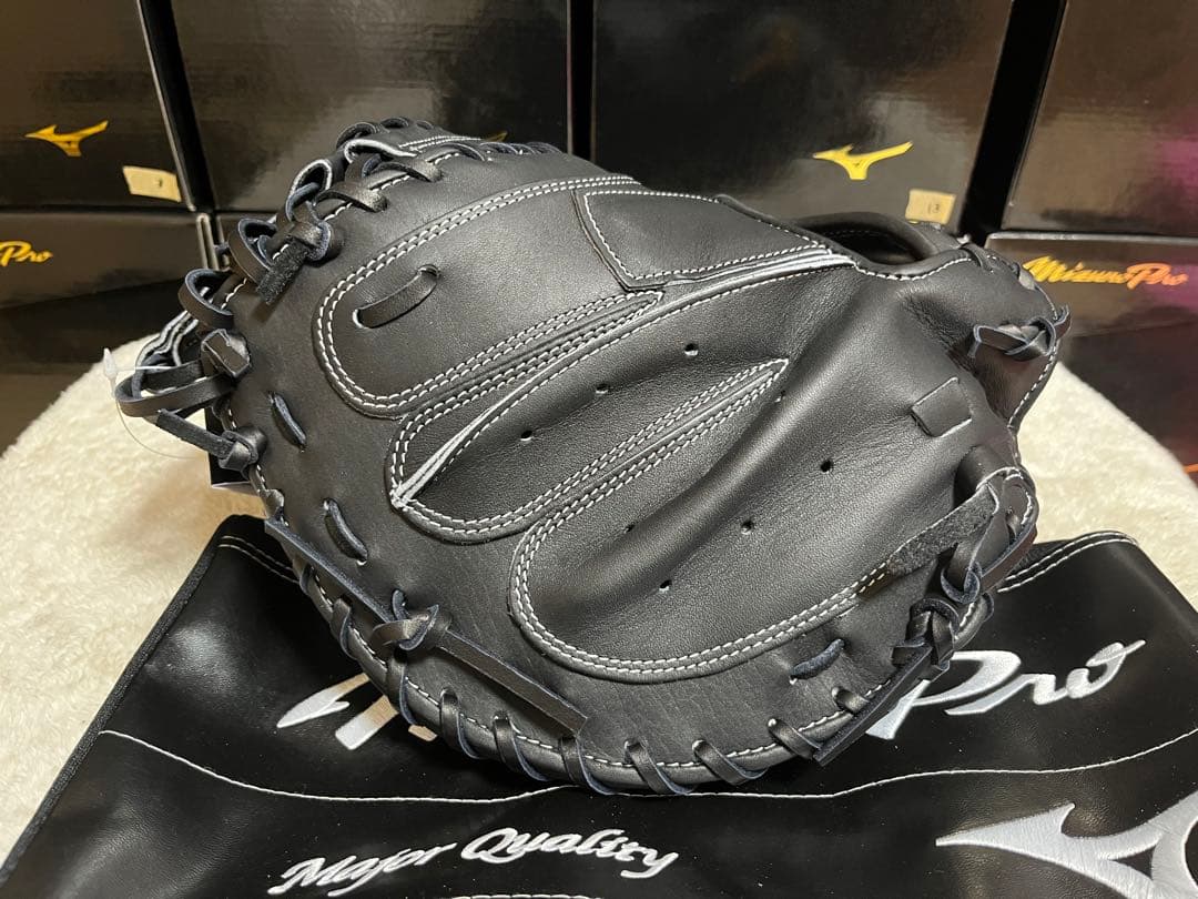 19【巨人・大城型】　ミズノプロ　硬式　捕手用　キャッチャーミット　グラブ