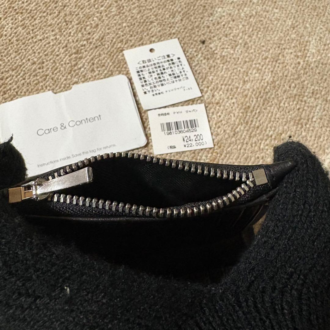 【新品】  レザーエンボス エンベロープ ウォレット