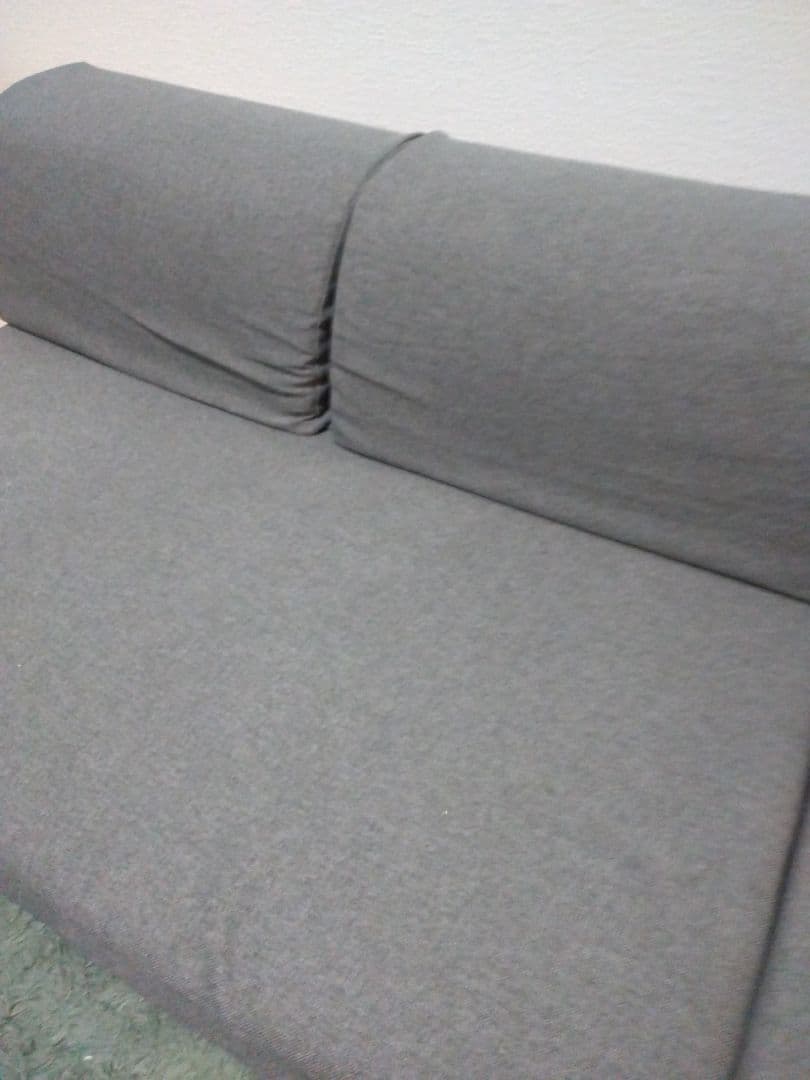 グレーのモジュラーソファ