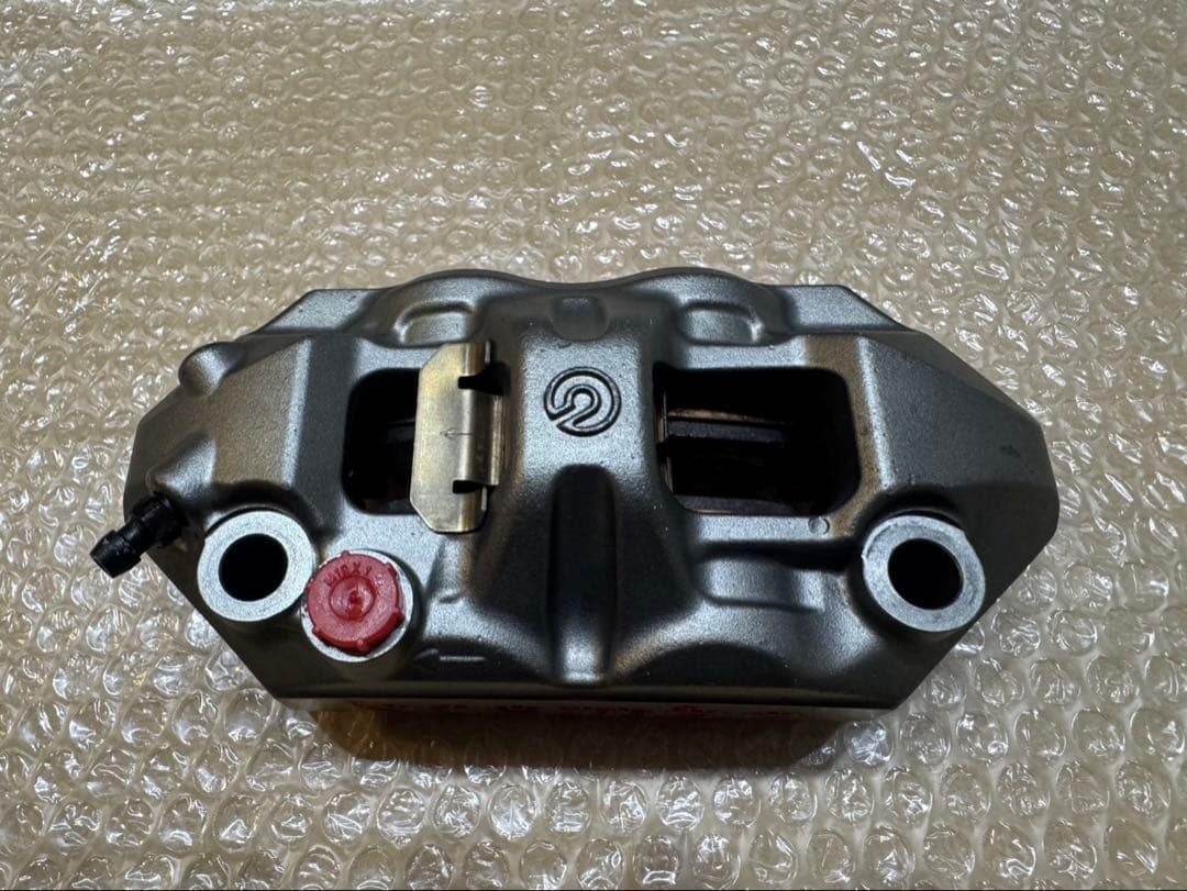 brembo ラジアル モノブロック キャリパー 108mm 左