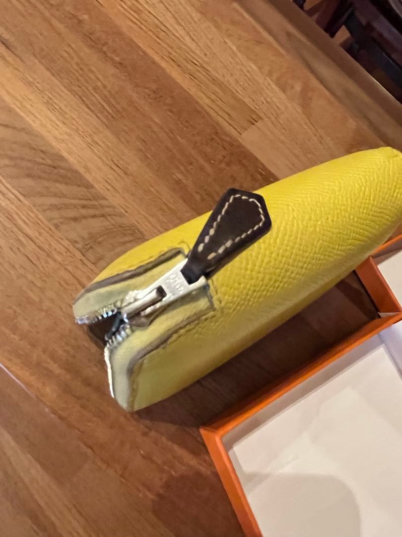 エルメス　アザップシルクインコンパクト