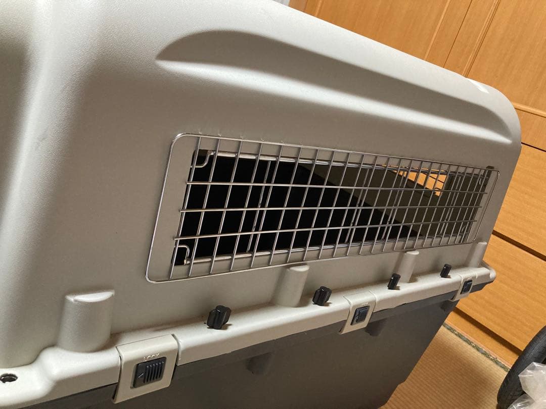 zigo　大型犬用ケージ 通気性メッシュ窓付き　値下げ