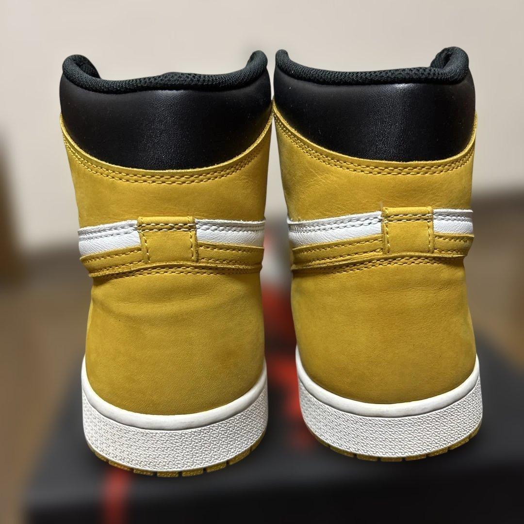 Nike Air Jordan 1 Retro High OG イエローオークル