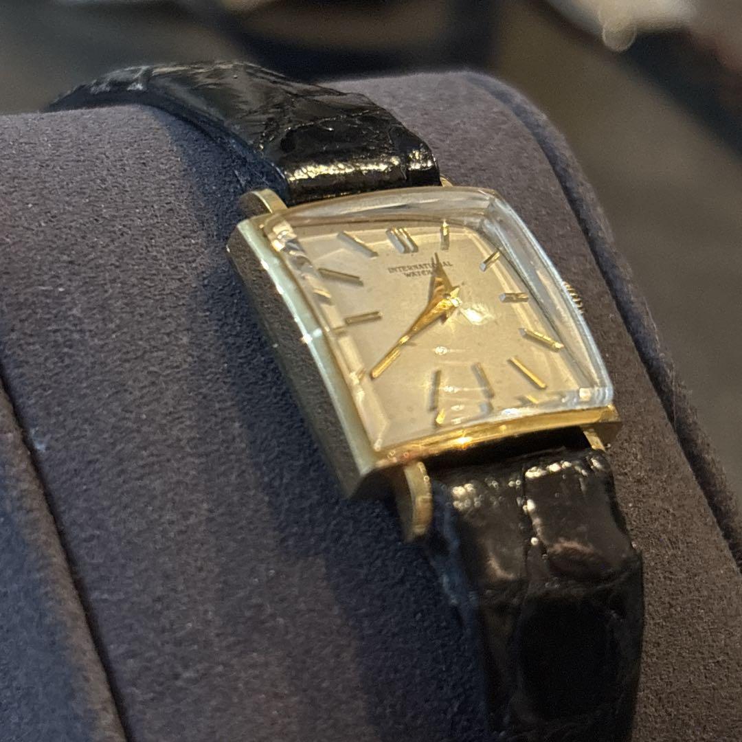 【稼働品 】IWC 手巻き　スクエア アンティーク　シャフハウゼン