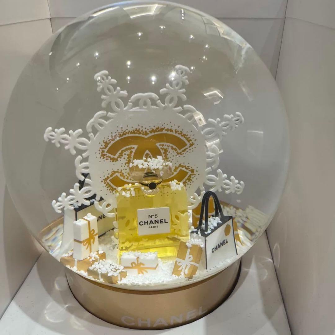 シャネル　ノベルティ　スノードーム　2024ホリデー限定