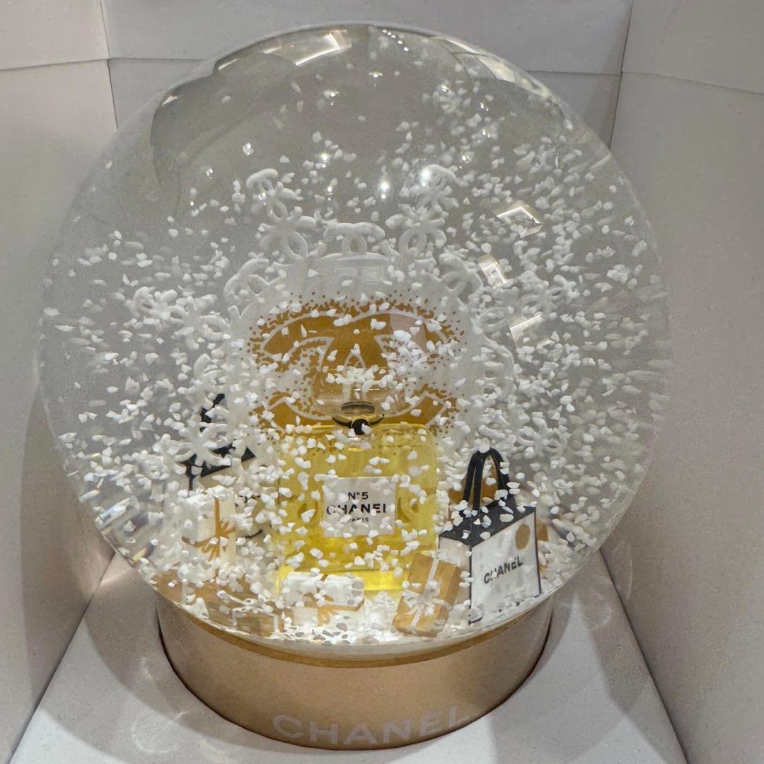 シャネル　ノベルティ　スノードーム　2024ホリデー限定