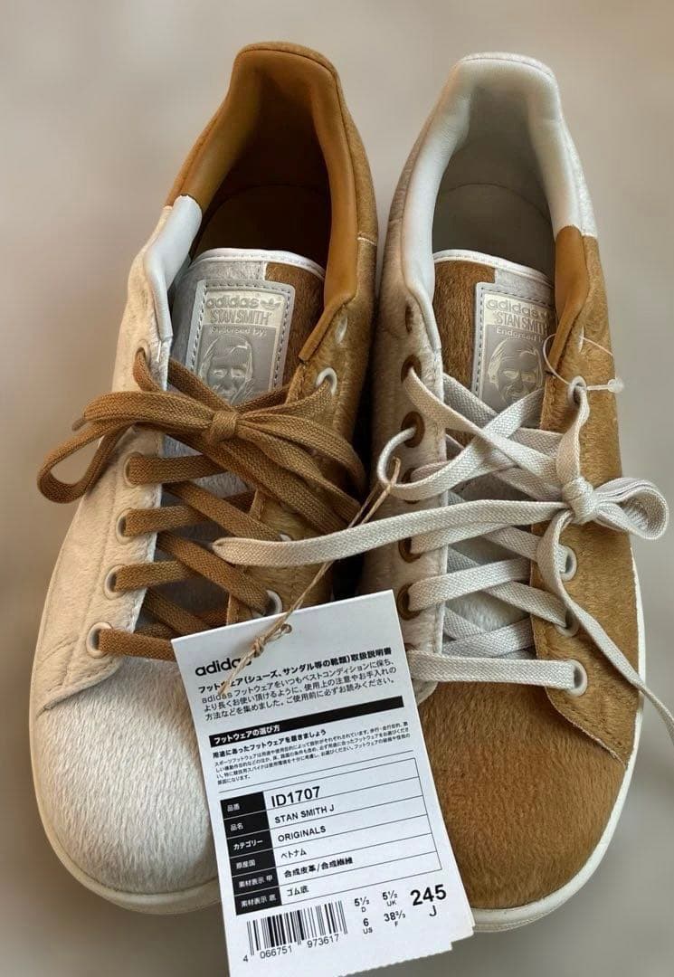 新品タグ付き！スタンスミススニーカー