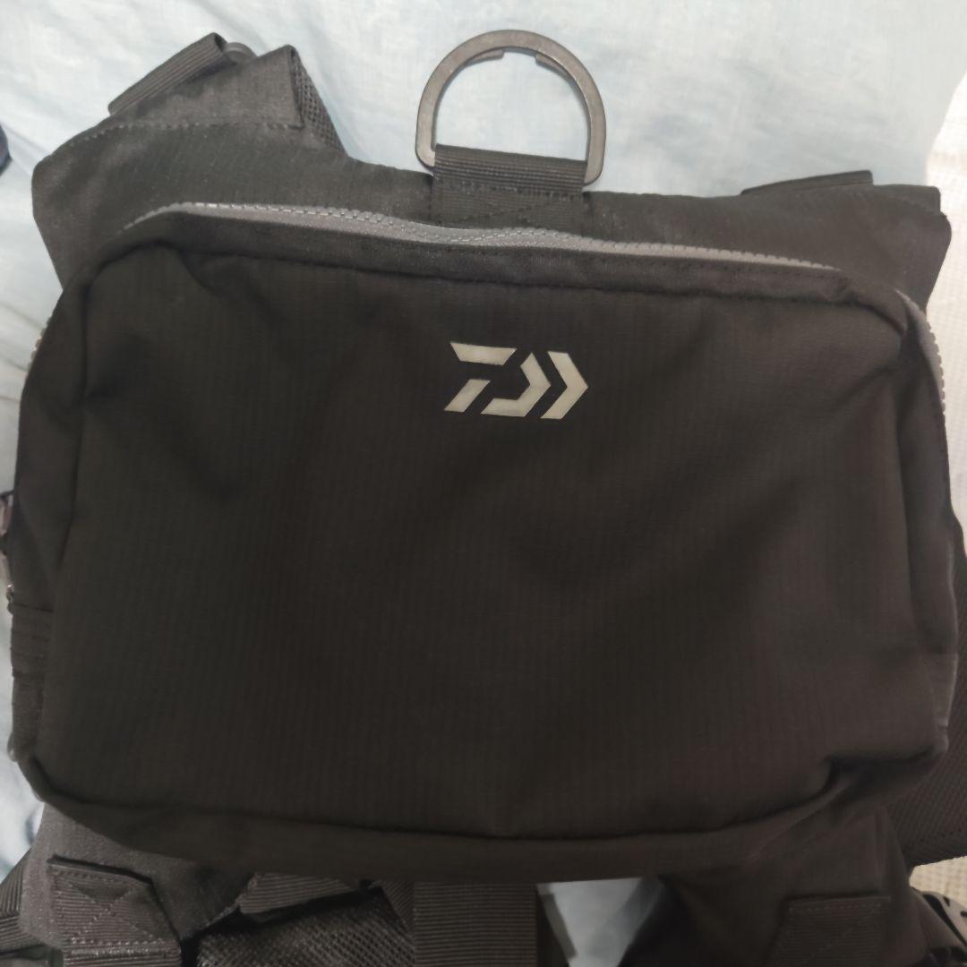 ダイワ ベンチクールベスト DF-6122 ブラック