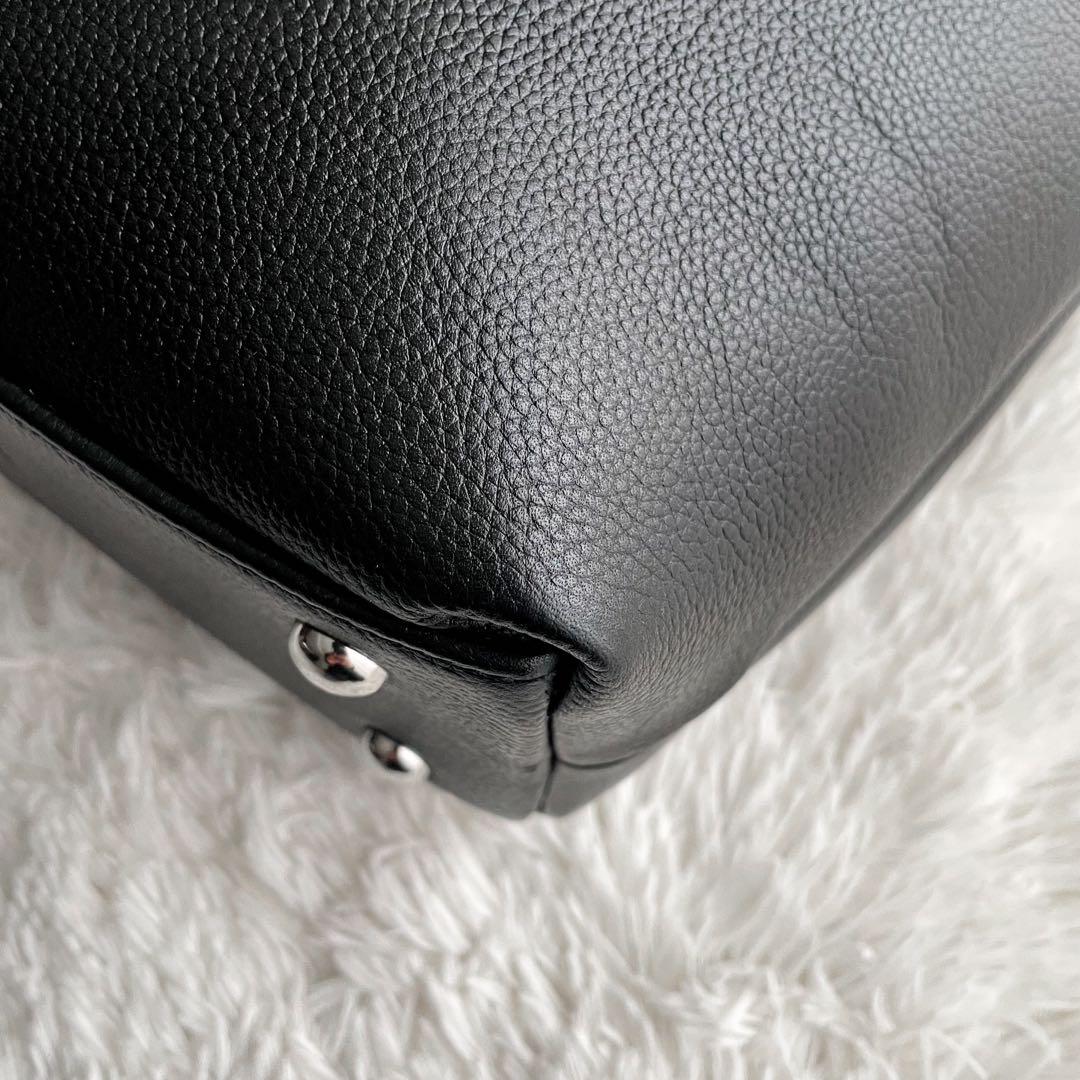 極美品 ユナイテッドアローズ トートバッグ シボ 本革 黒 A4可 大容量 通勤