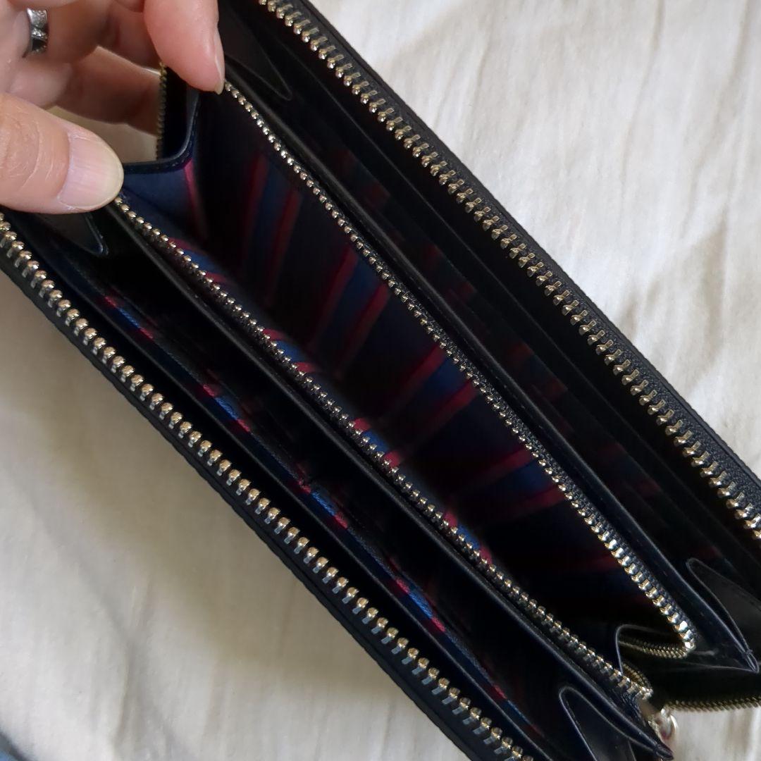 未使用　タケオキクチ ラウンドジップ 型押し 牛革 TAKEO KIKUCHI