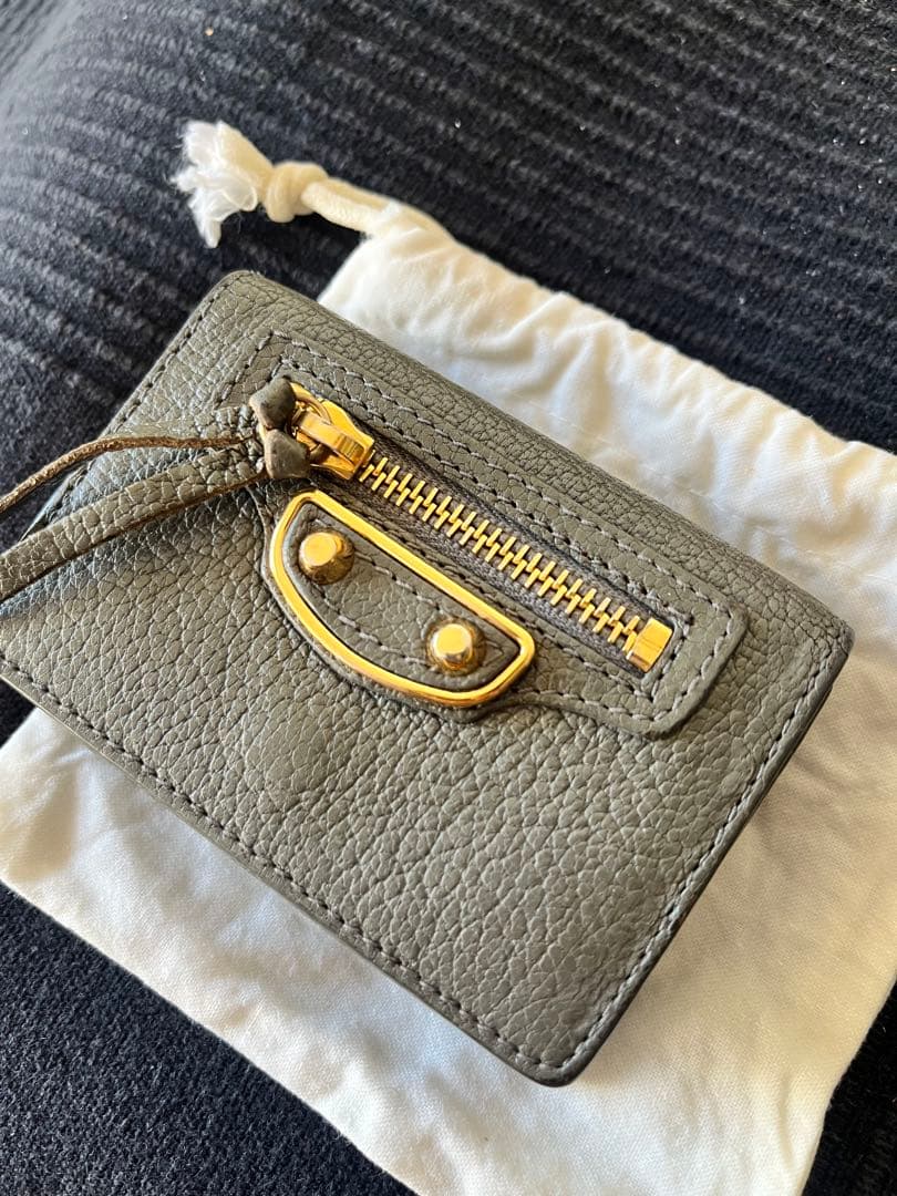 BALENCIAGA グレー レザー 三つ折り財布