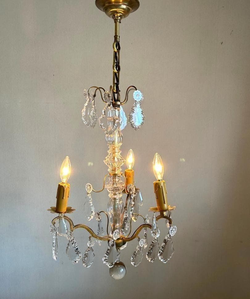 フランスアンティーク　シャンデリア　３灯　ガラスドロップ　シャビー　店舗什器