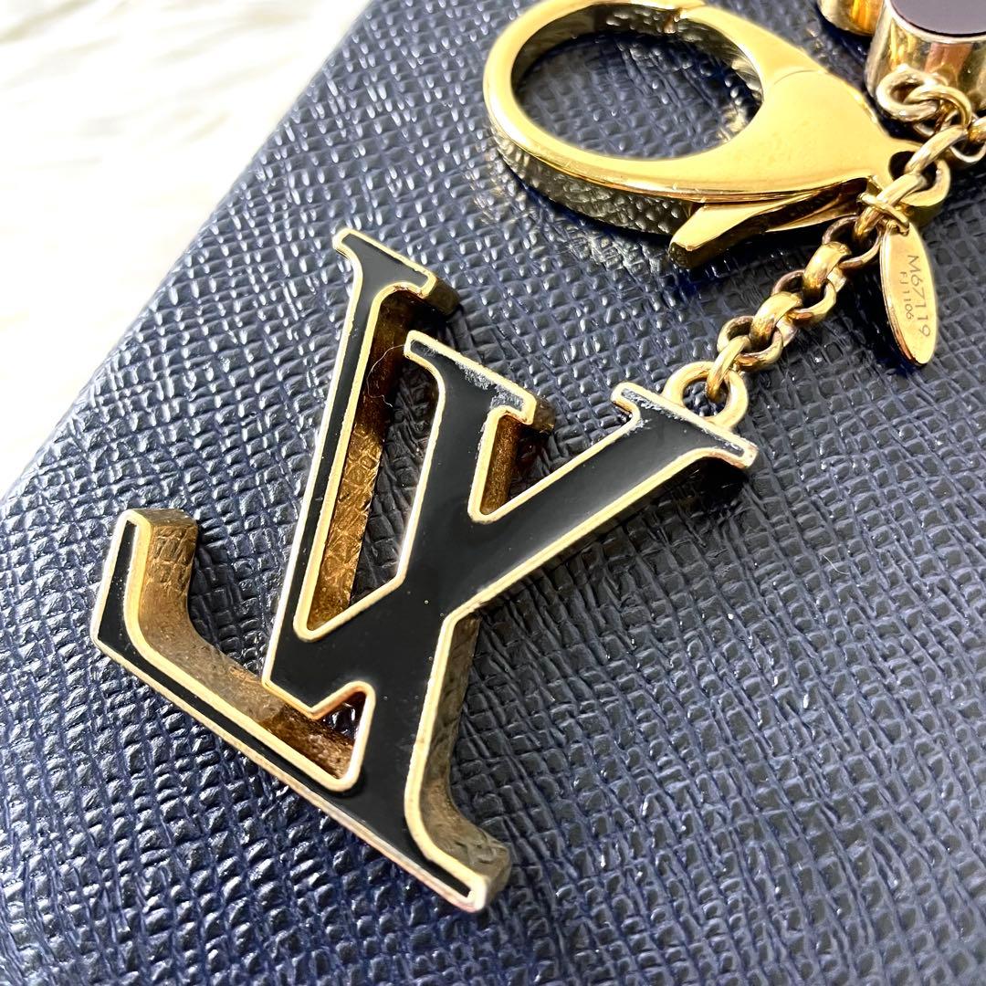 ルイヴィトン　キーホルダー　M67119 モノグラム　LV ゴールド　ブラック