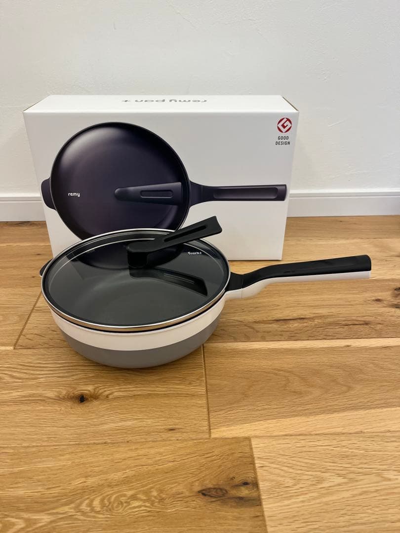 レミパンプラス　ホワイト　新品