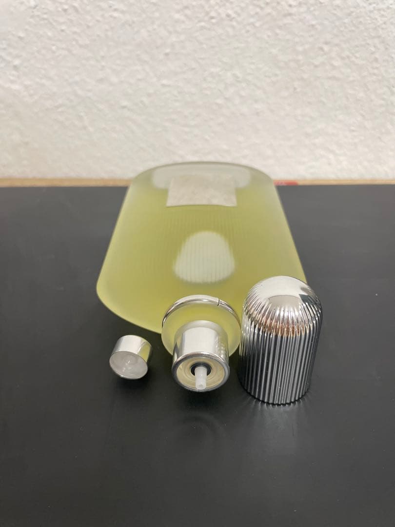 香水(男性用) Tomford grey vetiver edp 100ml