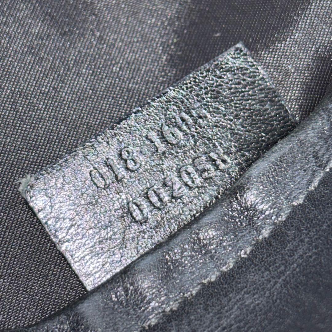 GUCCI 00s トムフォード期 レザー ボディバッグ