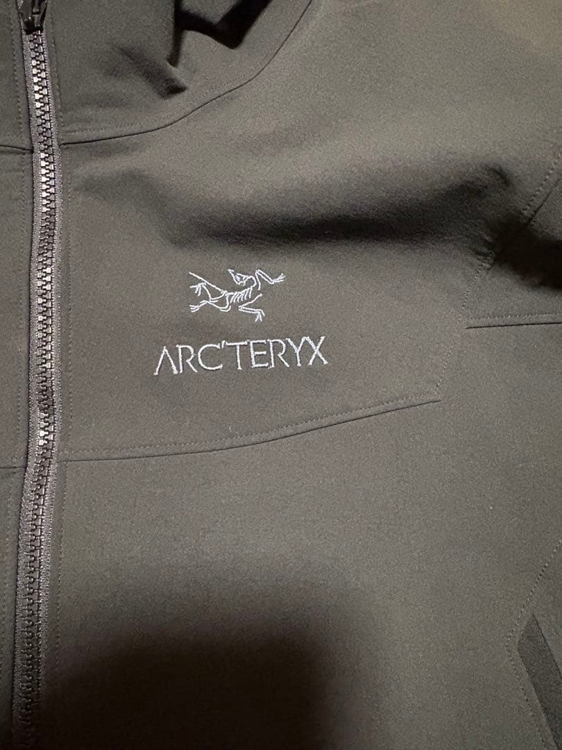 ARC'TERYX フード付きマウンテンパーカー ダークブルー