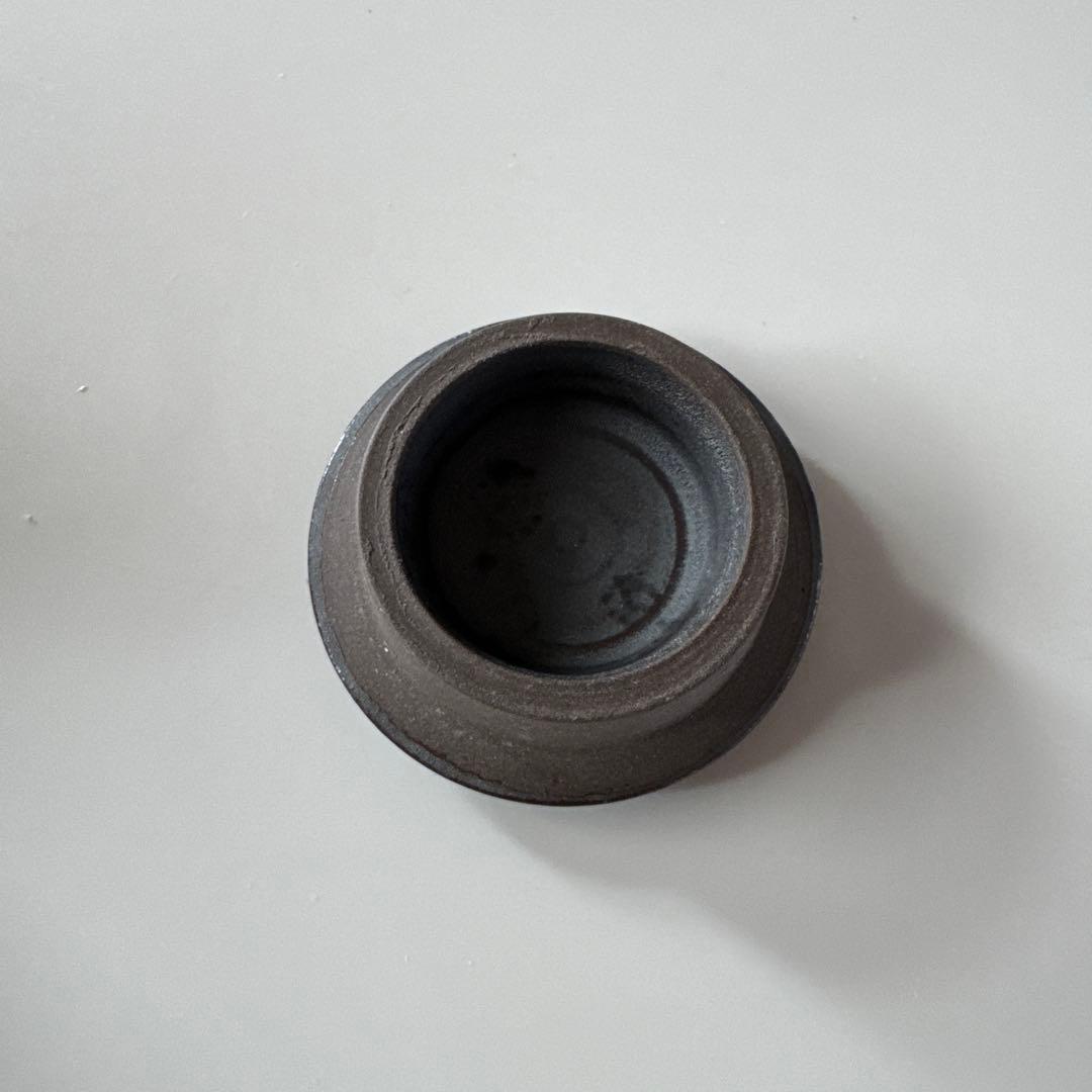 服部竜也さん　黒釉　ポット　陶器