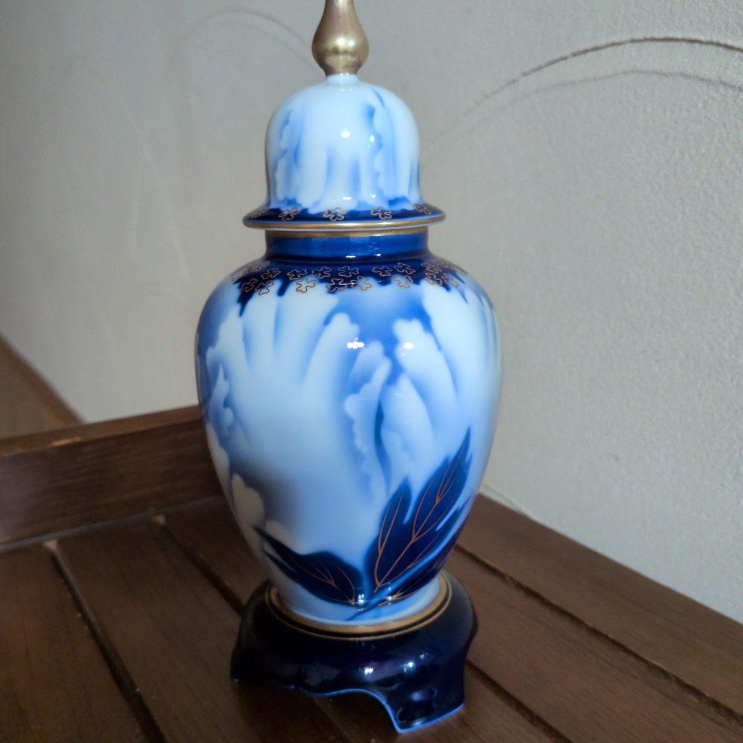 ☆宮内庁御用達 深川製磁 飾壺 蓋付壺 牡丹金ミル台付花瓶☆