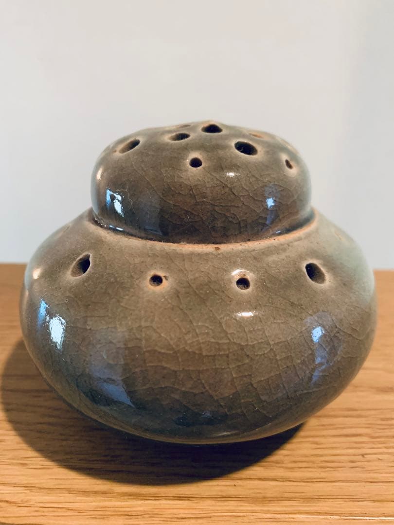 ①香炉　焼き物　三つ足　お香　アロマ