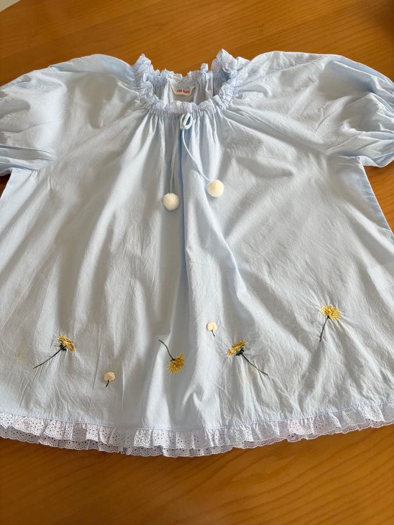 ピンクハウス たんぽぽ刺繍 プルオーバーブラウス ソライロ　フリーサイズ