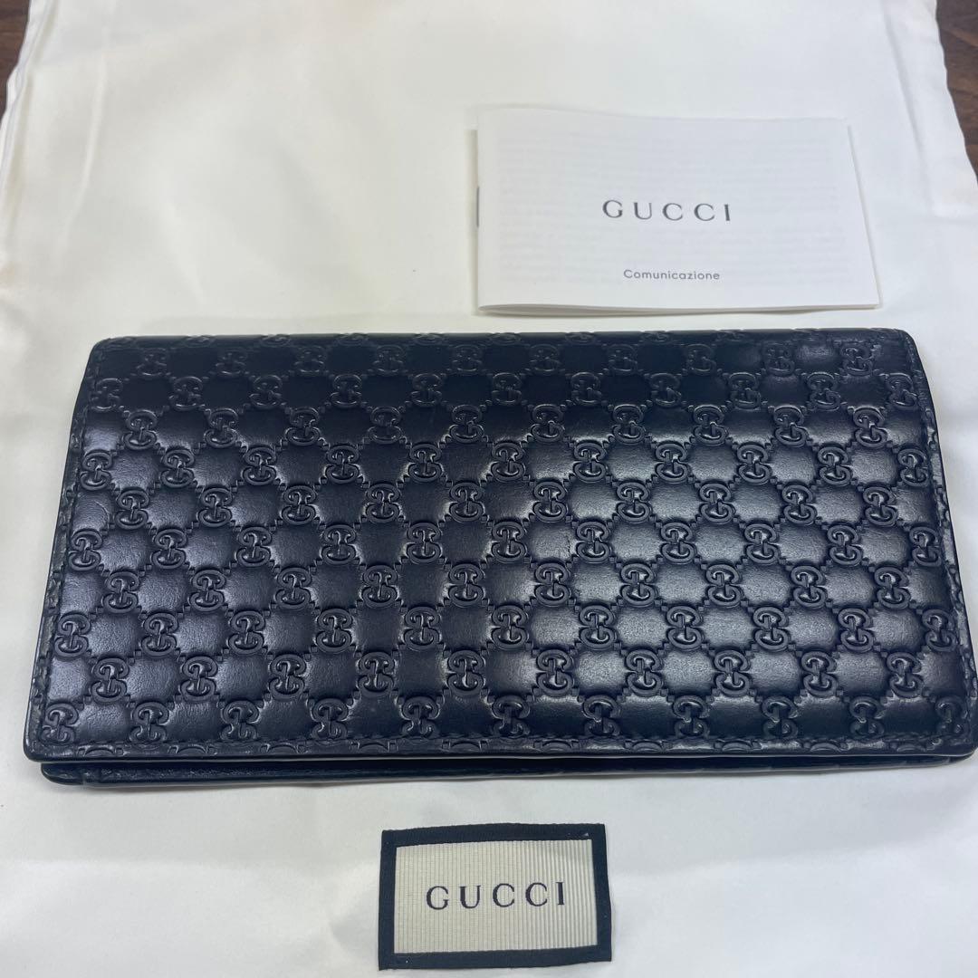 GUCCI エンボス加工 レザー長財布