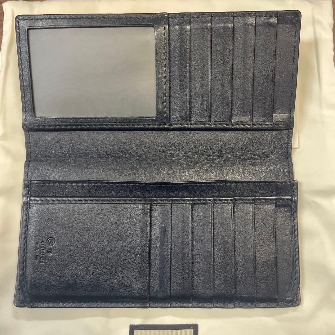 GUCCI エンボス加工 レザー長財布
