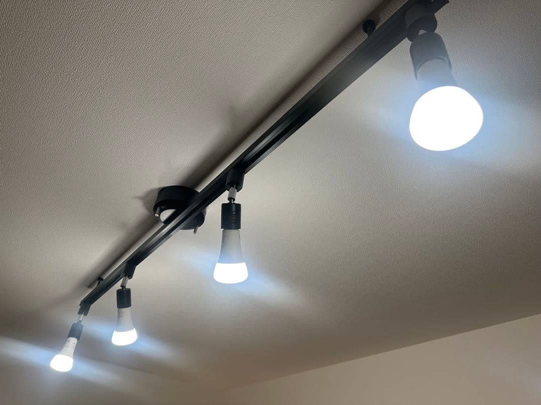 Philips Hue LED電球 4個セット ホワイトグラデーション100W