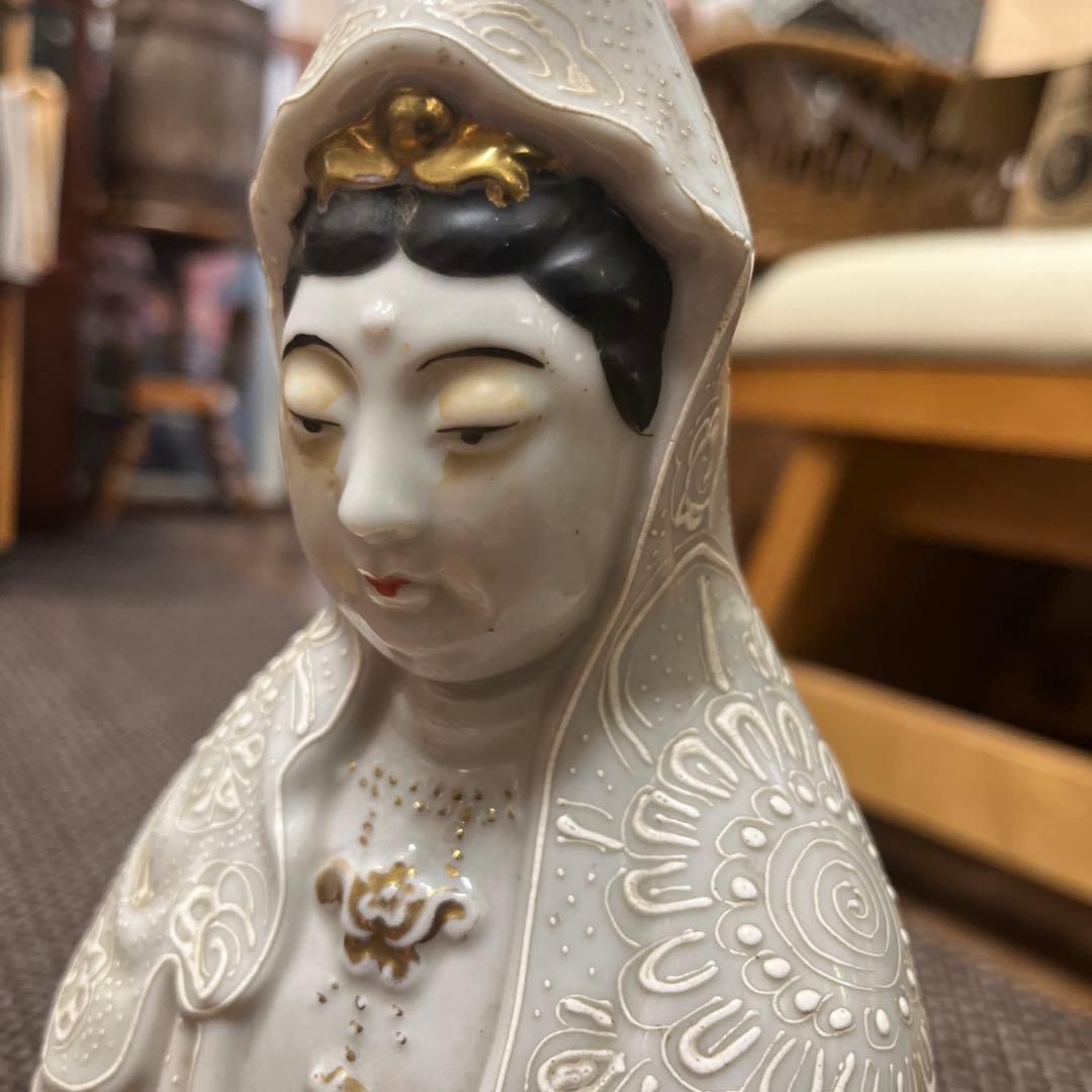 九谷焼　白絵付け金彩観音　石川県 日本美術　骨董品　アンティーク　古美術