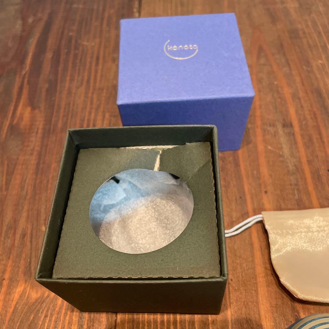 美品　グッドデザイン　金属製　メモリアルボトル　カナタ　青銅色　重厚感ある　骨壷