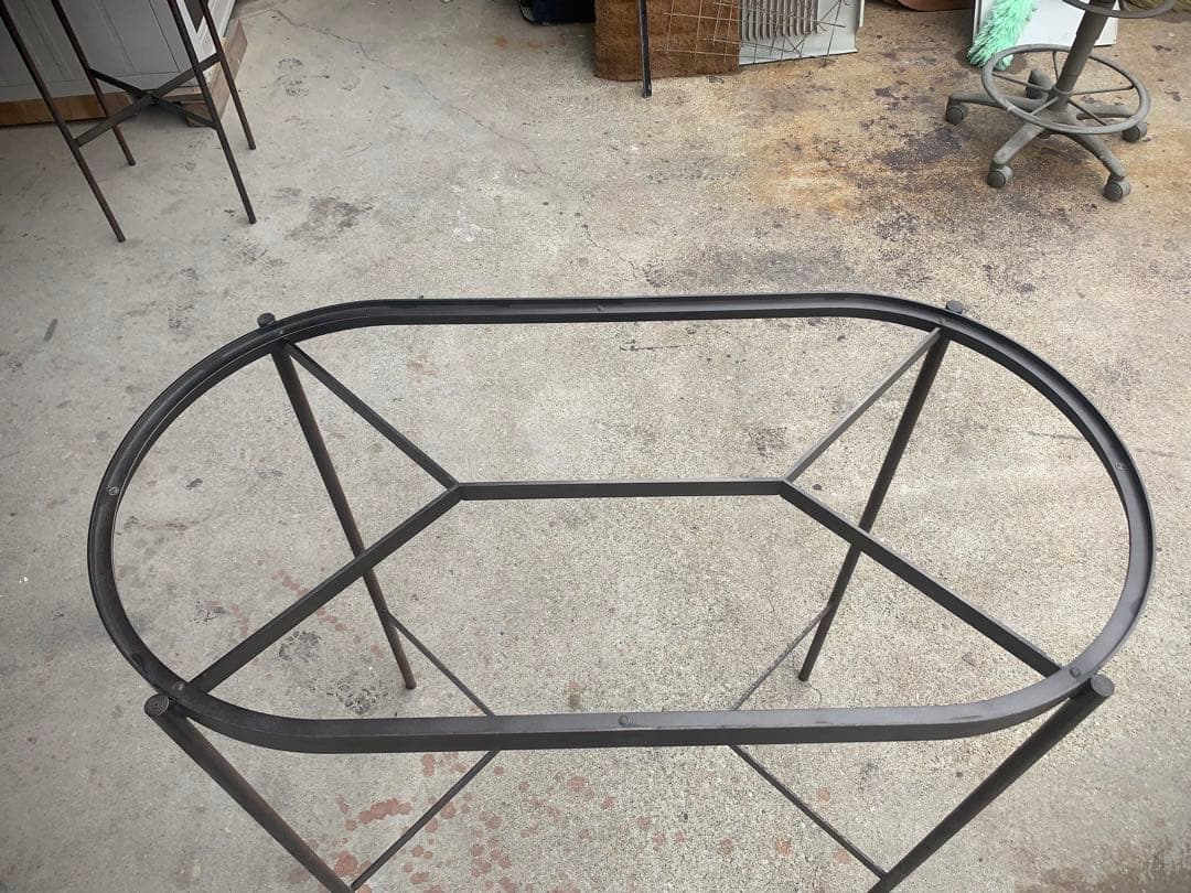 サビ風バーテーブル