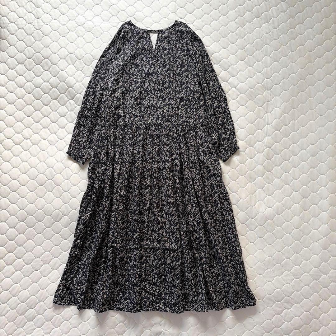 【24SS美品】BEARDSLEY プリントギャザーワンピース　ブラック