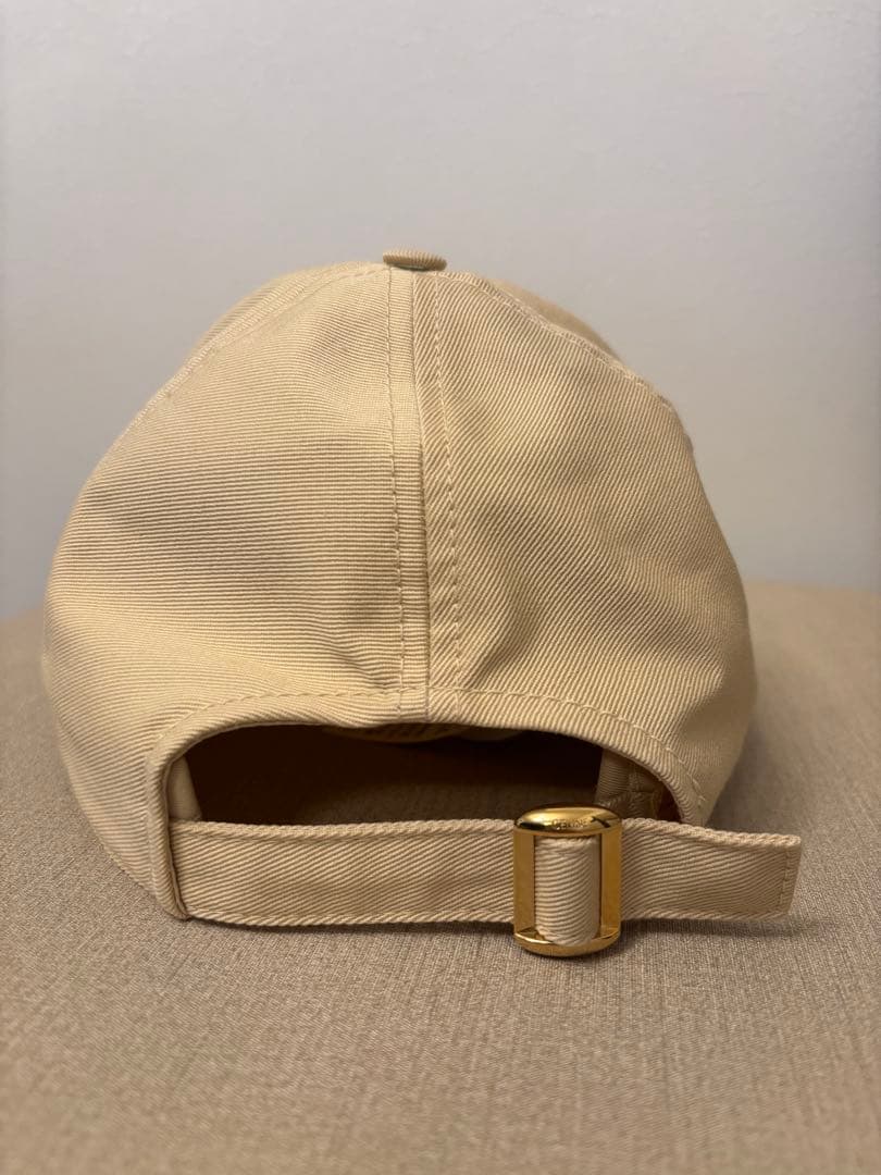 CELINE トリオンフ ベースボールキャップ マカダミア