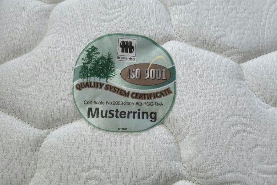 ムスタリング　クイーンサイズ　マットレス