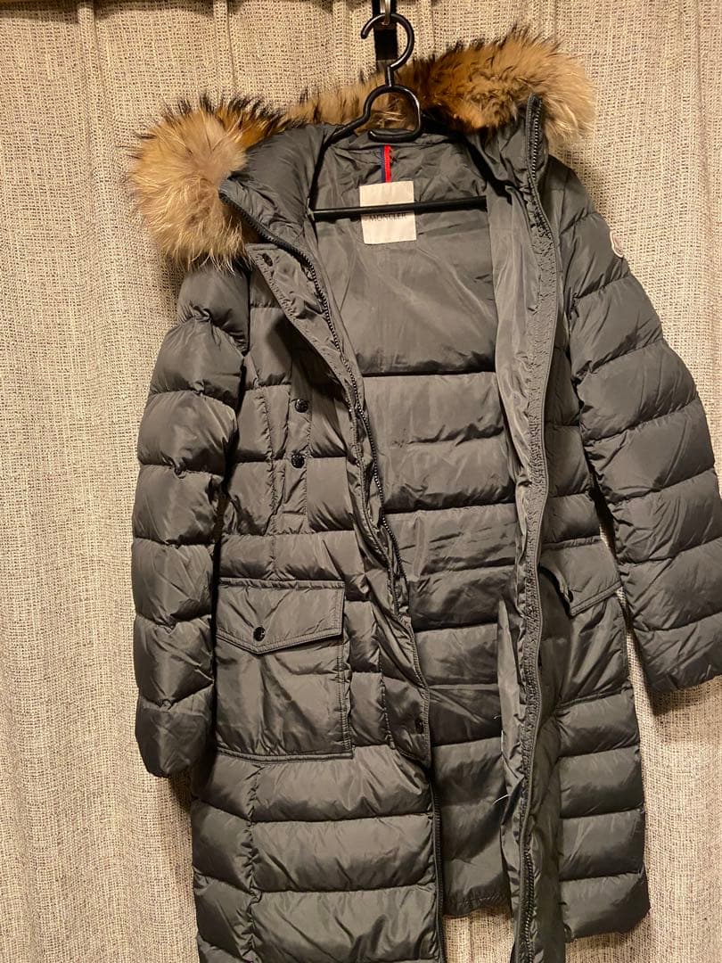 モンクレール ダウンジャケット ダークグレー